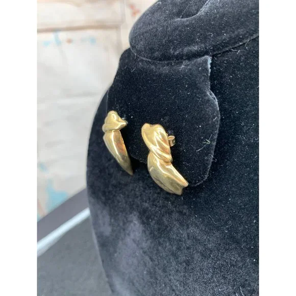 Trifari Earrings - Picture 3 of 5